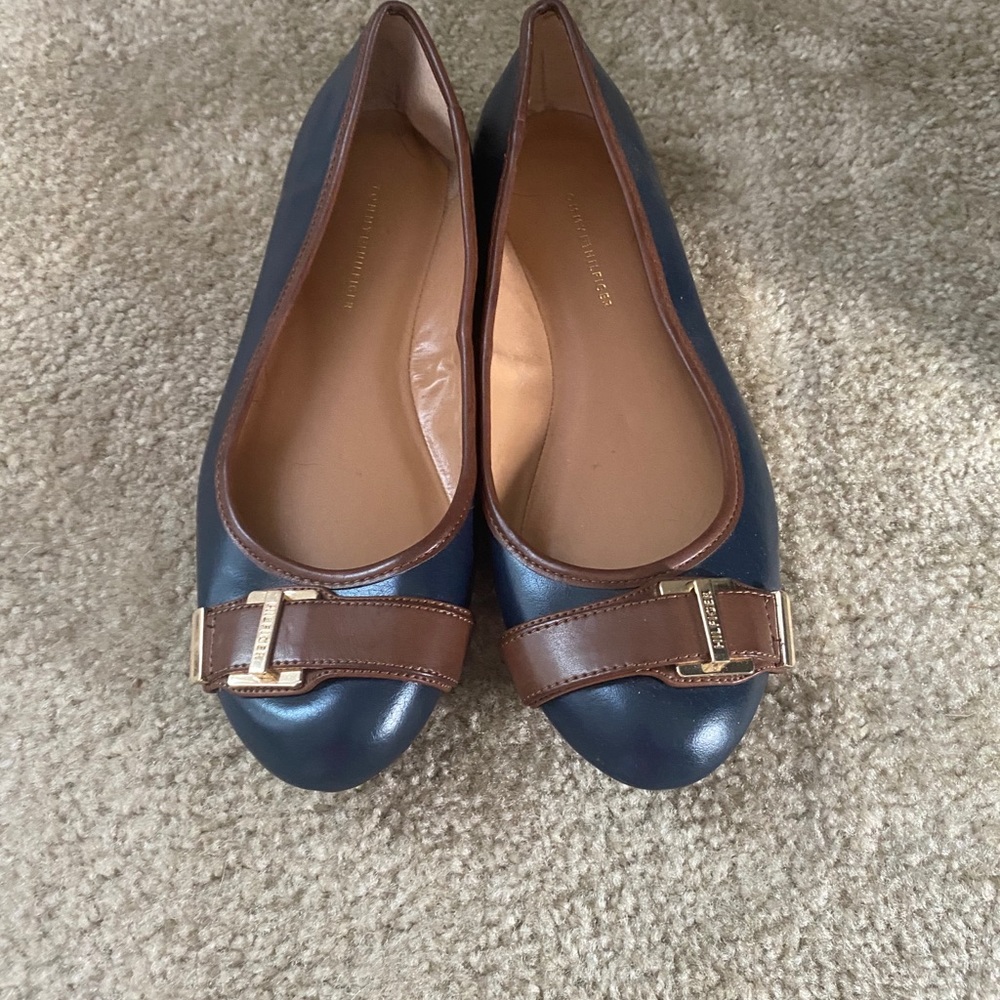 Blue/tan flats